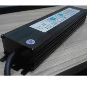 Fuentes de poder de 127V AC a 12V DC FP-100W-12-IP67 FUENTE DE PODER PARA TIRAS Y MODULOS LED